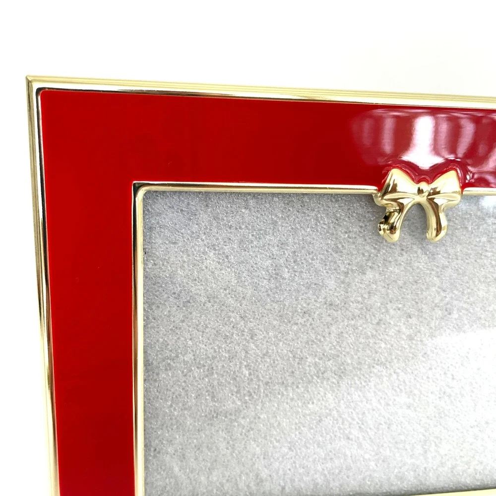 Vintage Red Enamel Gold Tone Bow Picture Frame 4x6 Landscape Tabletop Wall Decor